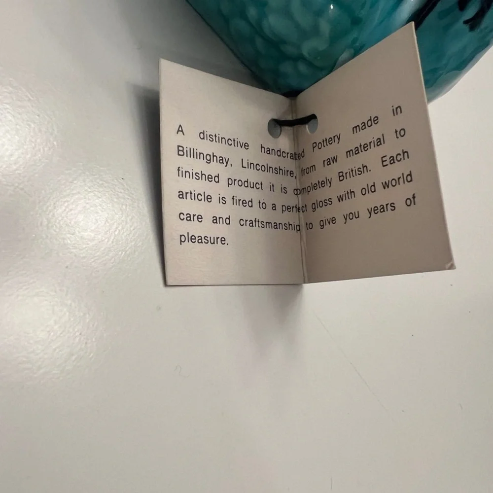 NWT turquoise pottery swan planter / decor